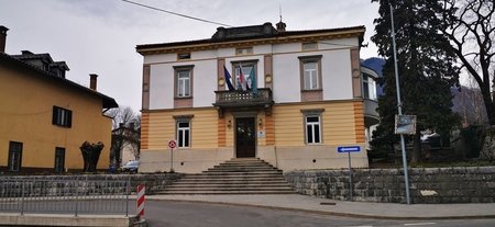 Stavba Občine Tolmin (2)